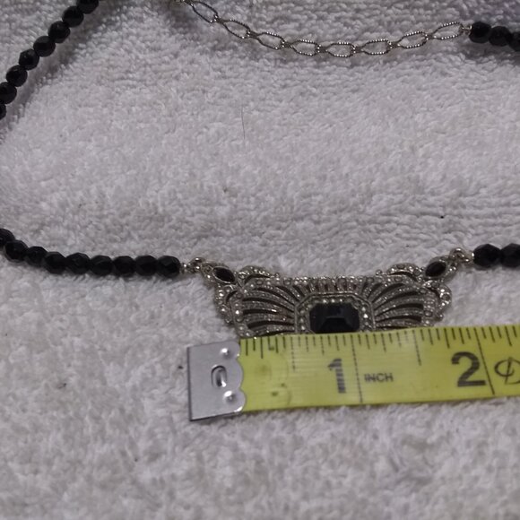 Fossil Crystals Pendant Dark Stones Center Beaded Necklace Great Condition - Picture 8 of 10
